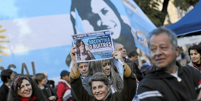 ORGANIZACIONES EN ARGENTINA CELEBRA "CABILDO ABIERTO" CONTRA FONDOS BUITRE