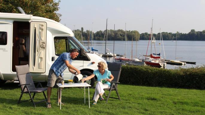 Consejos y normativa que tienes que conocer si vas a viajar con caravana
