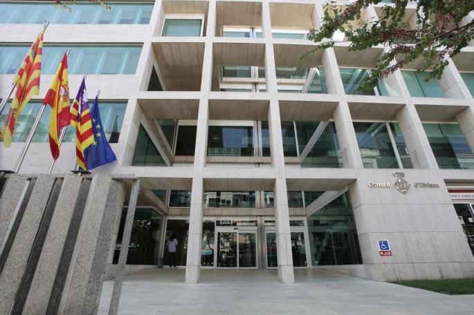 El Consell «desoye» las recomendaciones sobre reincorporar al personal que teletrabaja, según CCOO