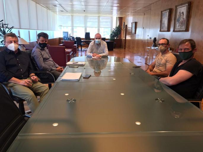 El Consell intenta salvar de las restricciones a los pescadores de Ibiza