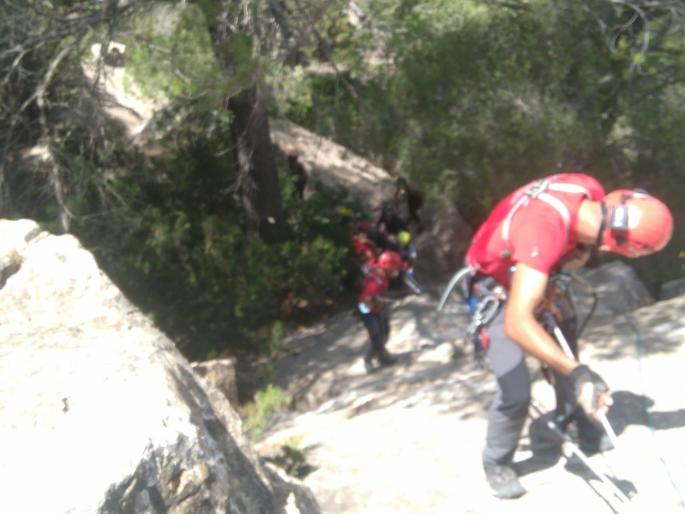 Permanece en la UCI el escalador que sufrió una grave caída en Sant Miquel