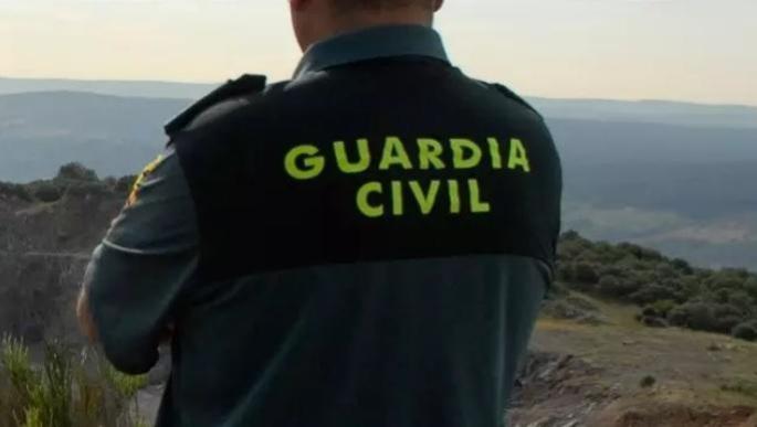 Rescatado con hipotermia un joven que nadaba bebido al islote de Benirràs