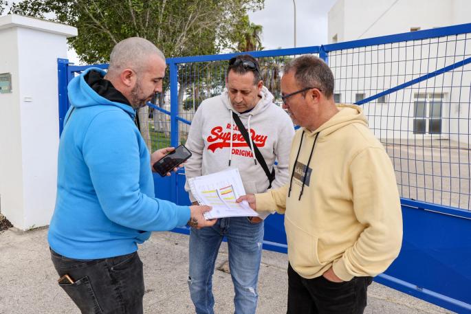 Desesperada denuncia de tres trabajadores «al verse atrapados en un limbo legal»