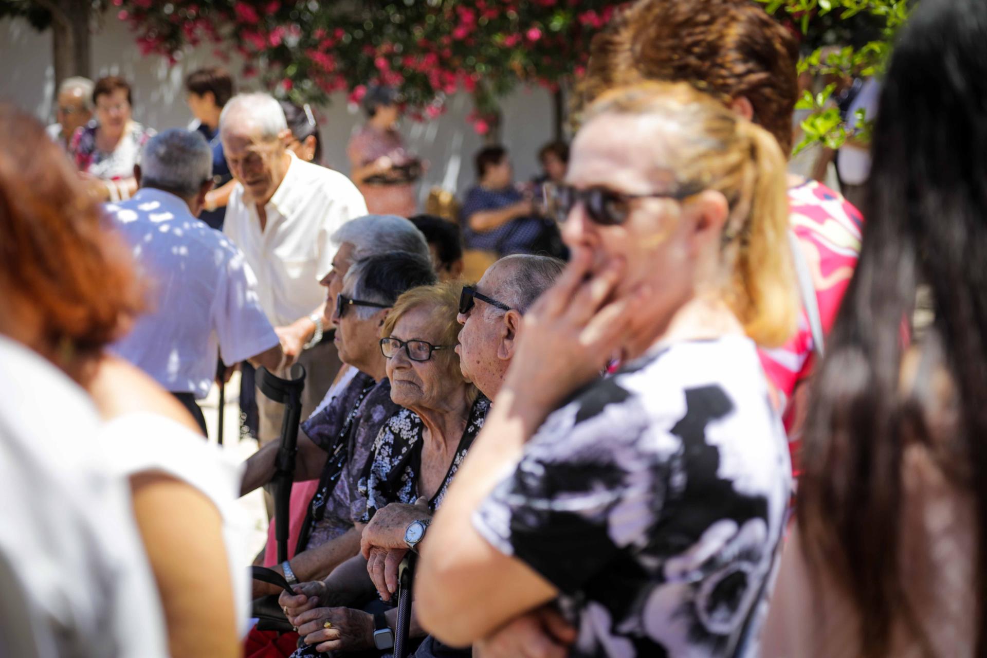 El XXIX aniversario de la fundación del Club de la tercera edad de Puig d'en Valls en imágenes