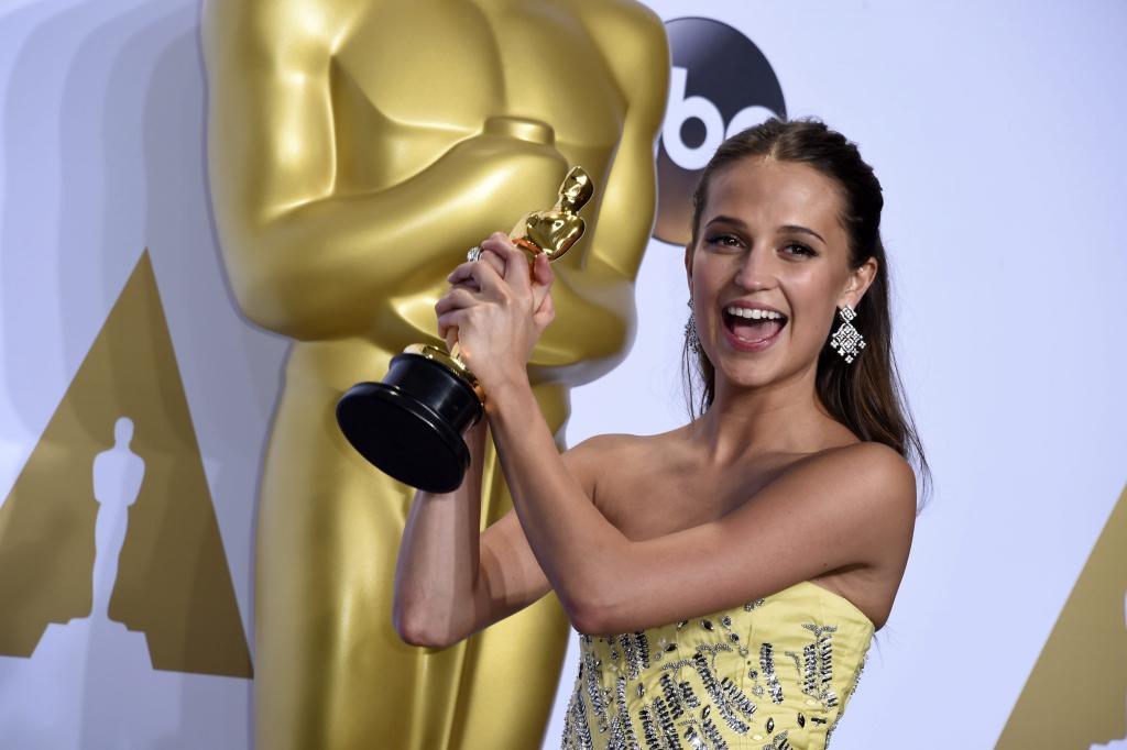 Alicia Vikander