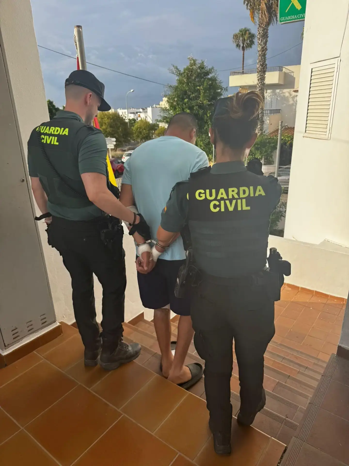 Detenido tras huir en moto, sin carnet y con drogas de un control de la ...