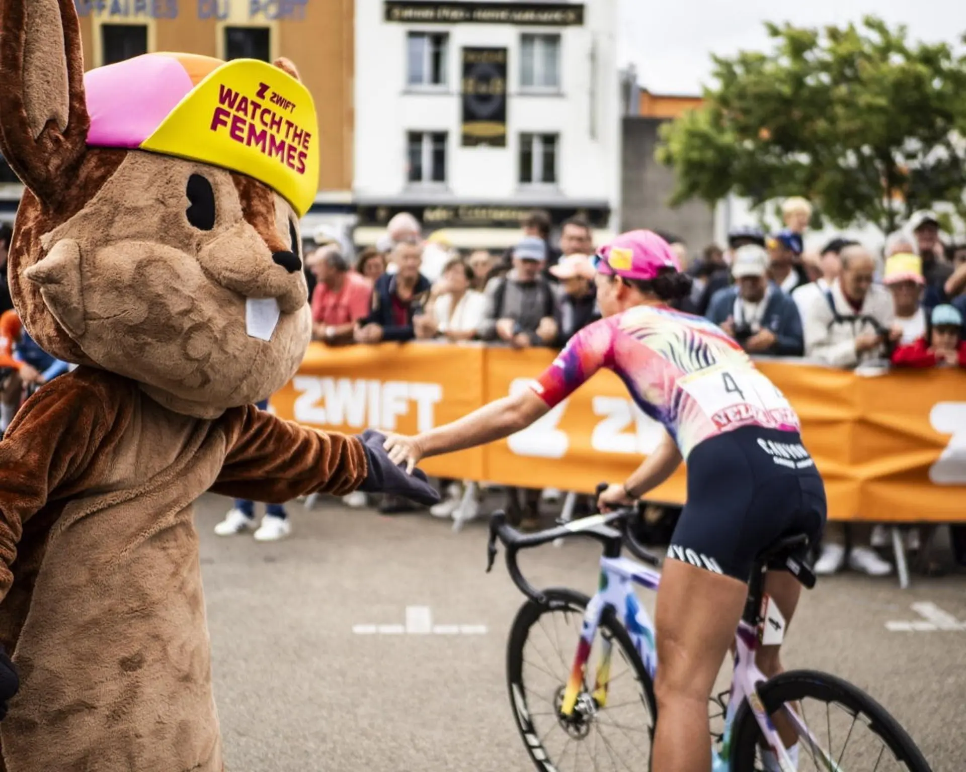 Los «sujetadores tramposos» que han desatado la última polémica en el Tour de Francia