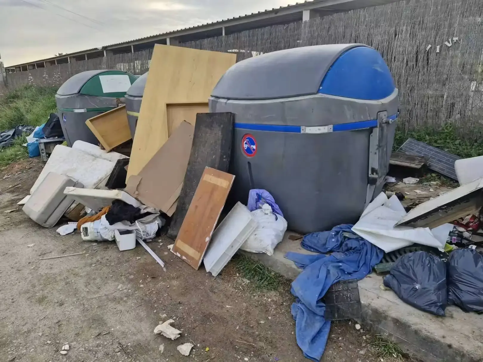 Un acuerdo permite desconvocar la huelga de basuras en Formentera