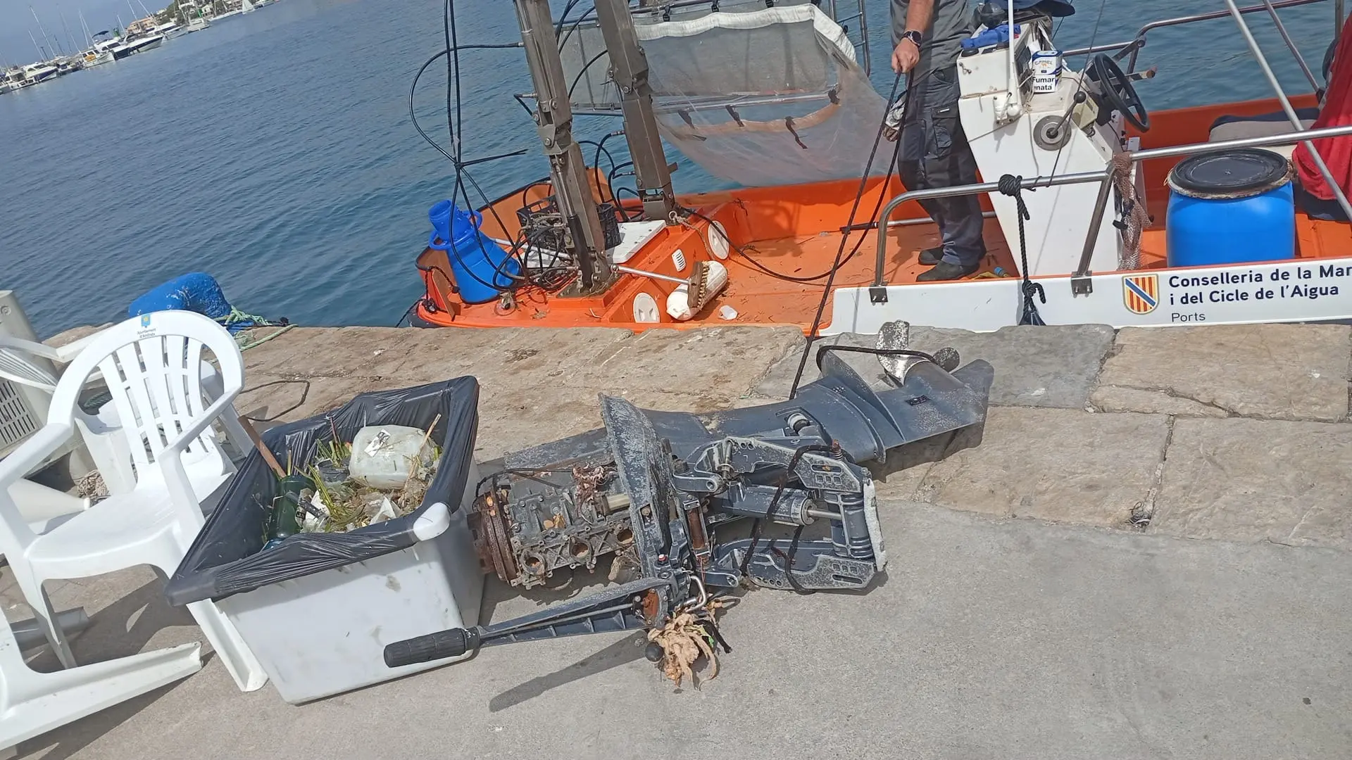 Ibiza retira más de 1.400 kilos de residuos del mar en julio y Formentera suma otros 388 kilos