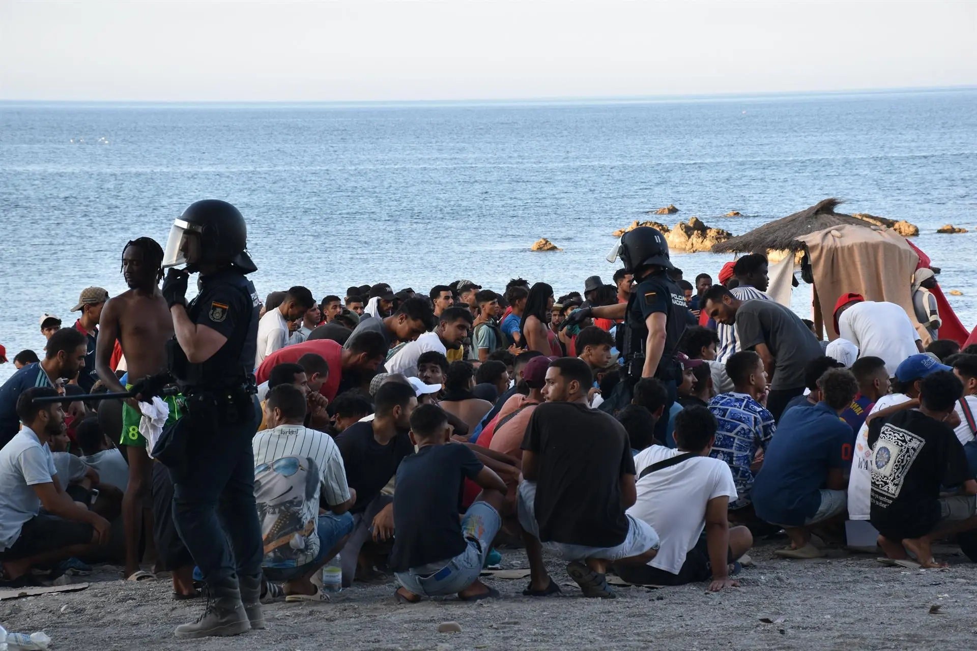 España y Marruecos blindan la frontera de Ceuta ante el temor a un nuevo salto este sábado