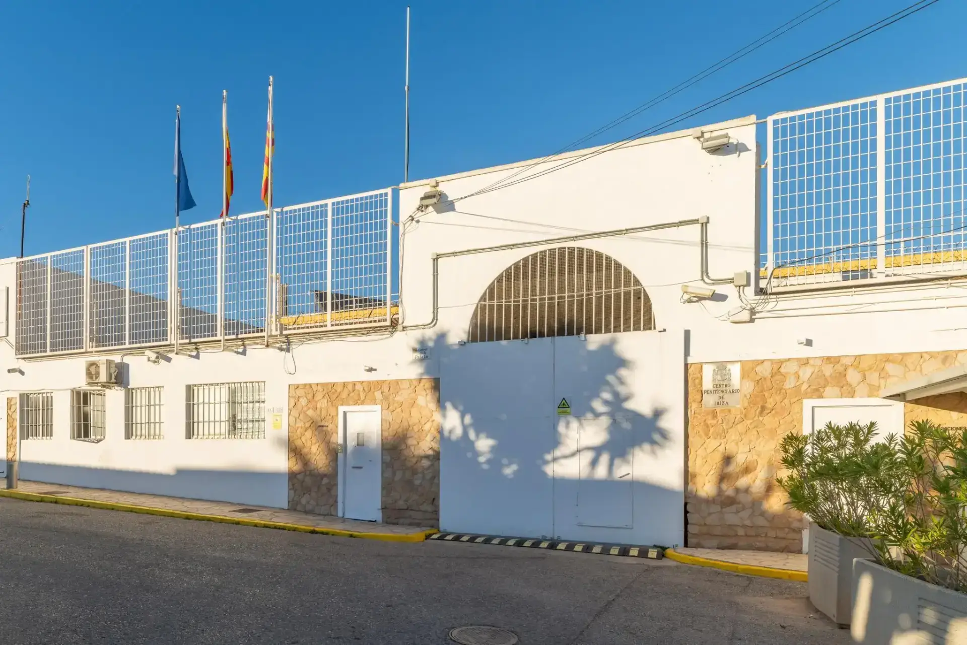 Muere en Ibiza un empleado del servicio de limpieza mientras trabajaba: «Se había ganado el respeto y estima de todos sus compañeros»