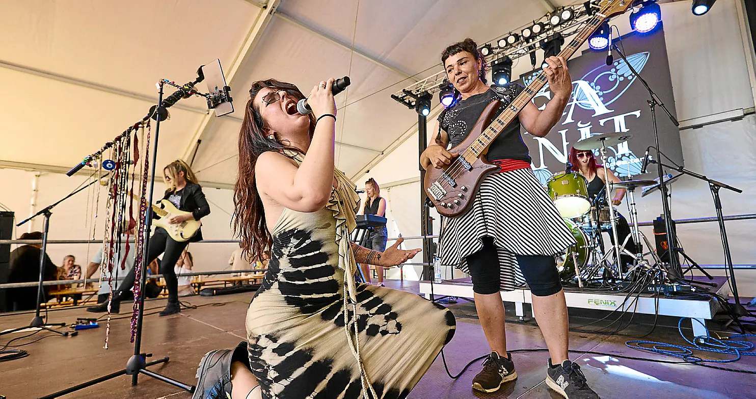 Dea Tanit pone voz femenina a los clásicos del rock, el soul, el blues y el funk
