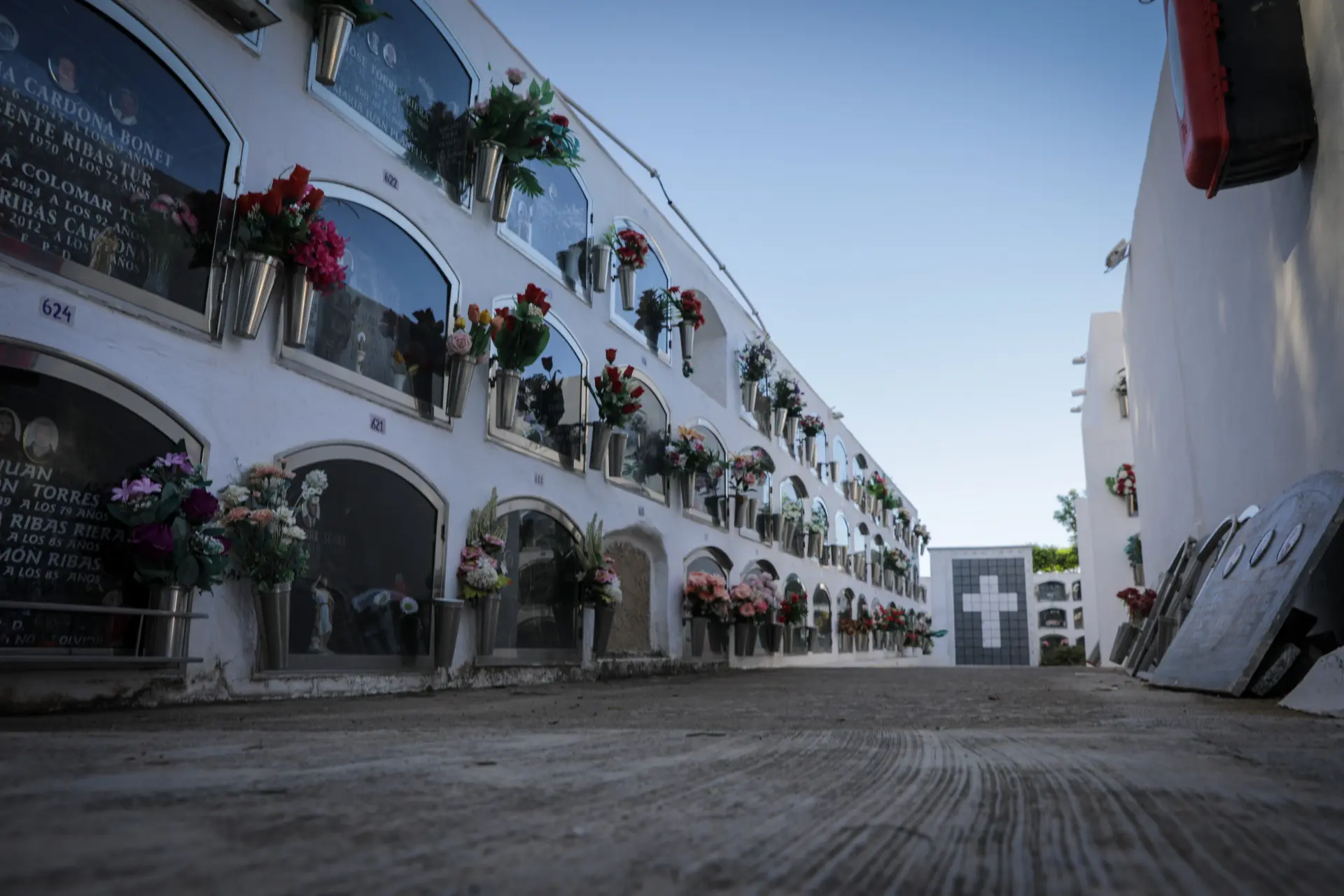 Dormir en un cementerio en Ibiza por la falta de vivienda