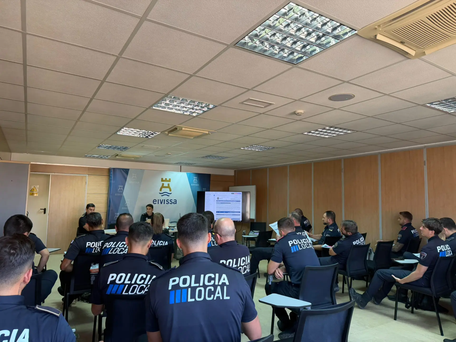 La Policía Local de Ibiza refuerza su especialización con una nueva formación en policía judicial de tráfico y atestados