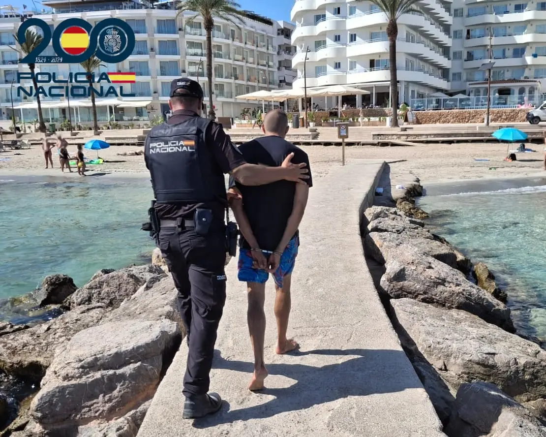 Vertiginosa fuga de un `hombre araña´con antecedentes