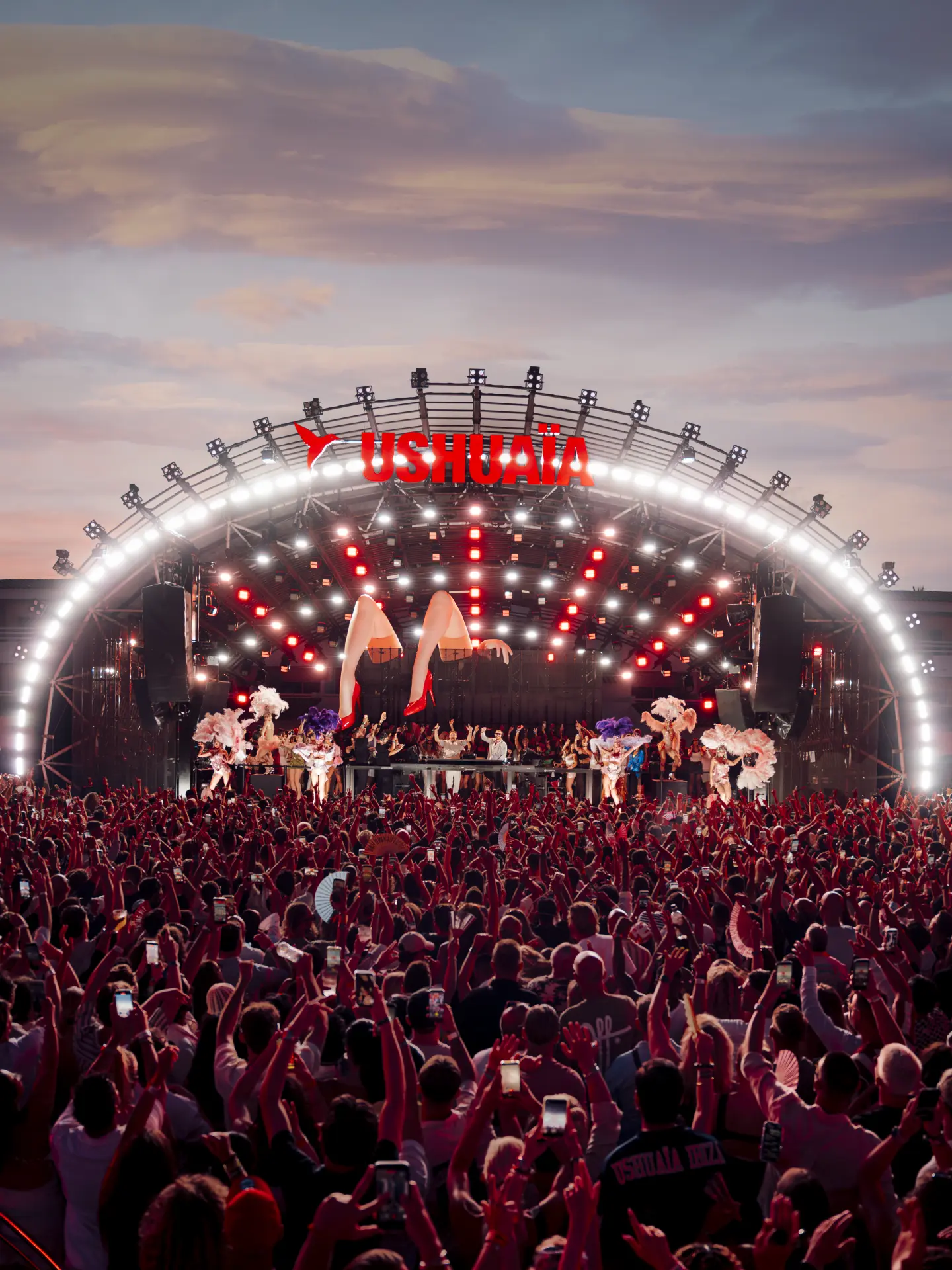 HUGEL regresa a Ushuaïa Ibiza