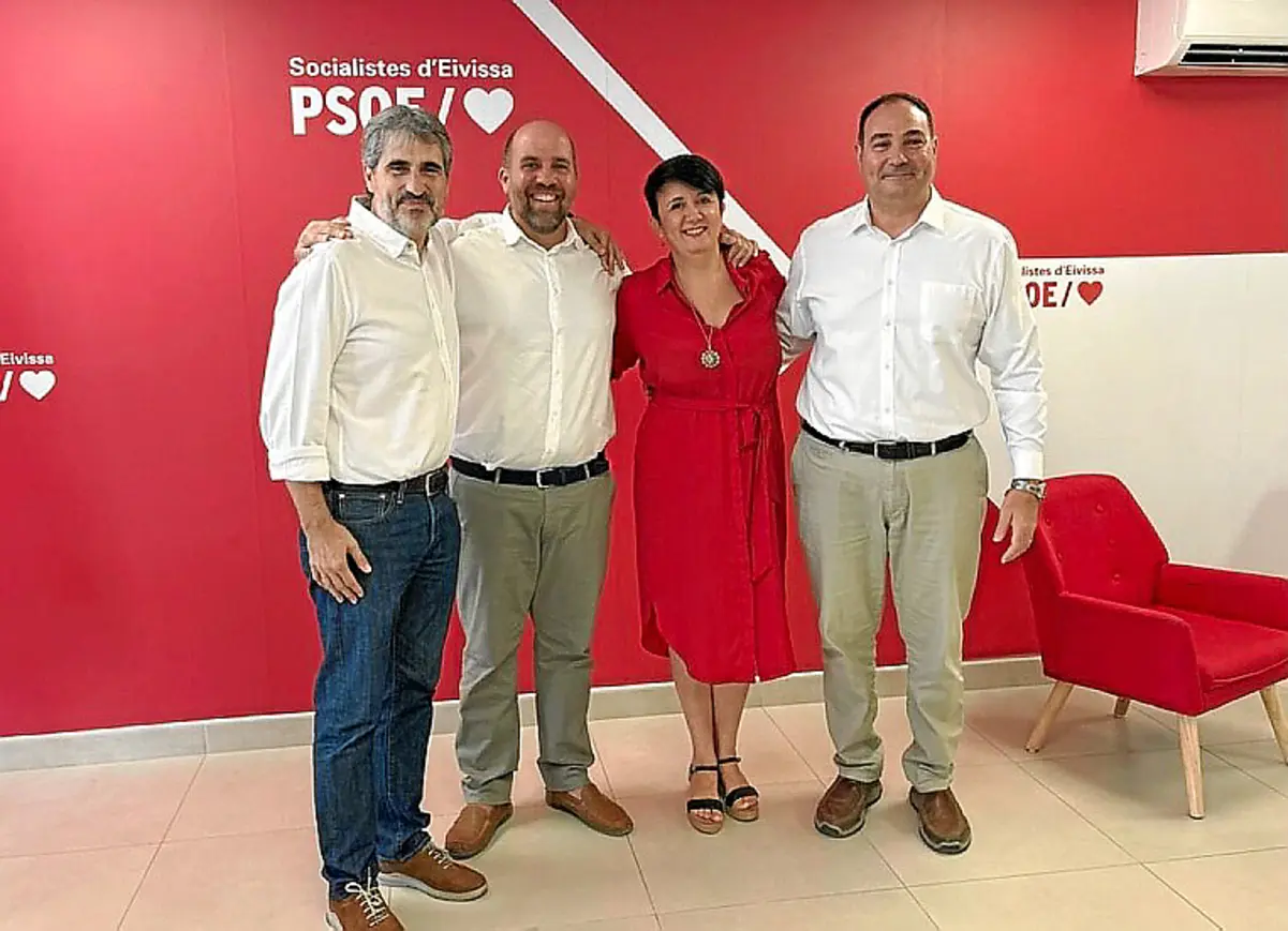 El PSOE se manifiesta contra el PSOE
