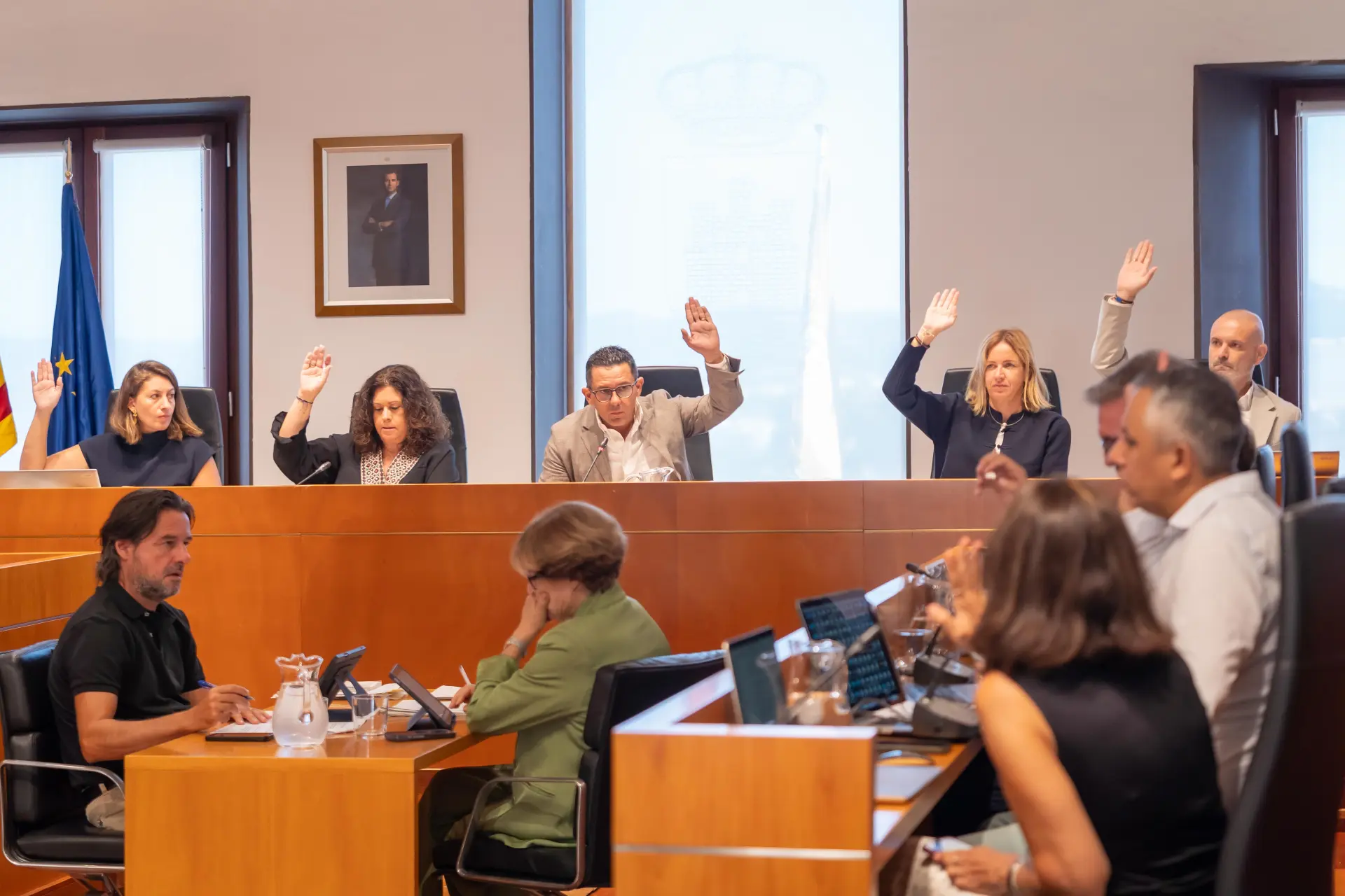 El Ayuntamiento de Ibiza quiere vuelos directos con Menorca todo el año