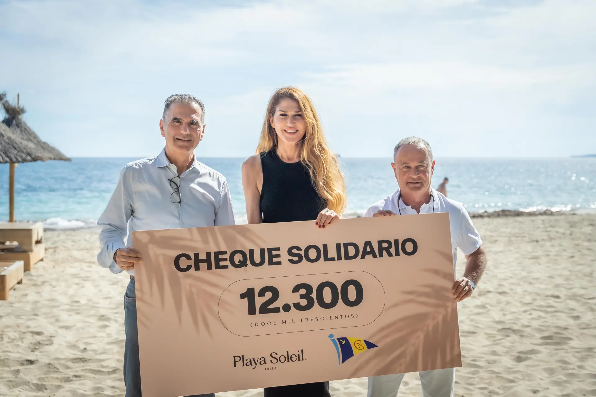 Playa Soleil dona 24.600 euros al Club Náutico de Ibiza y a AEMIF