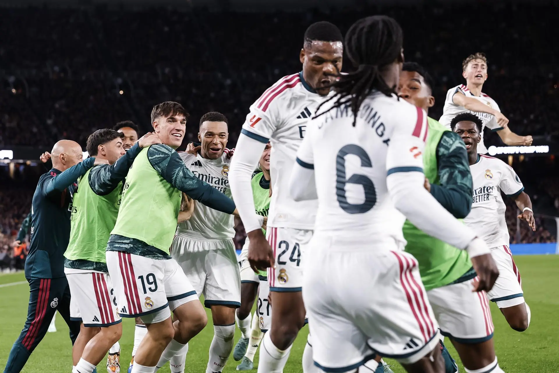 Mbappé decide el Clásico con un doblete y da la victoria al Real Madrid ante el Barça