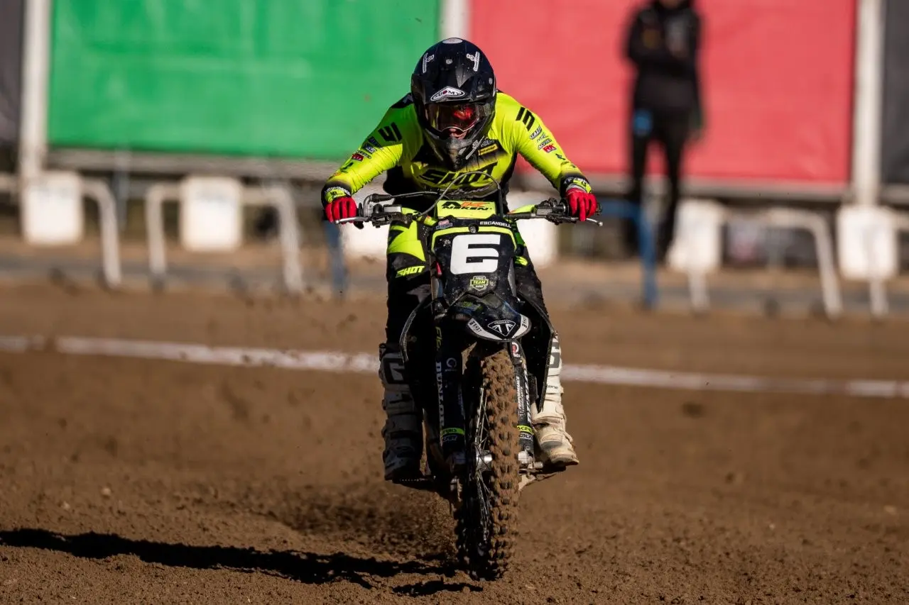 Elias Escandell finaliza el nacional de MotoCross con un segundo puesto en Talavera