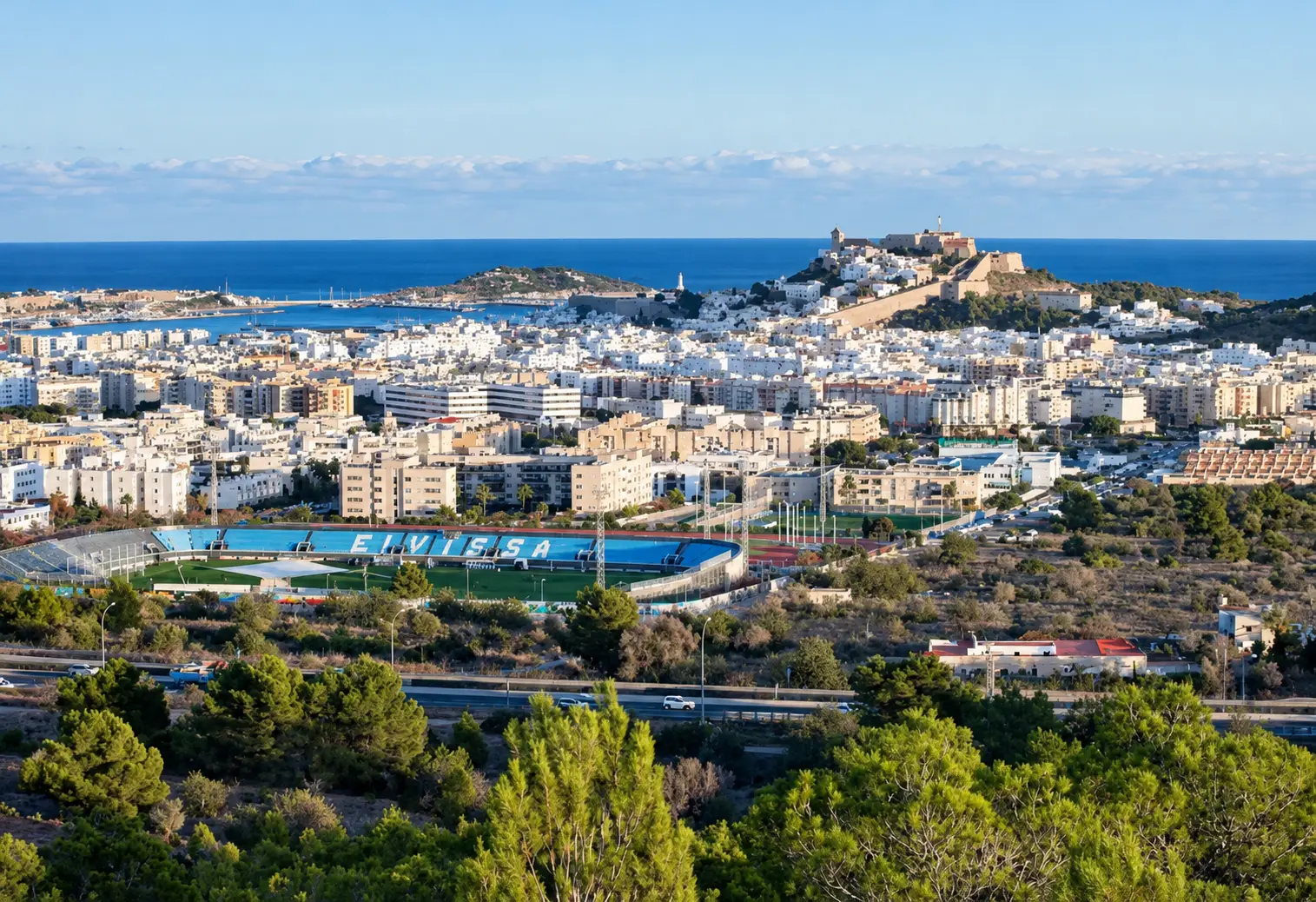 Vivienda, crecimiento de población y los límites territoriales de Ibiza, a debate