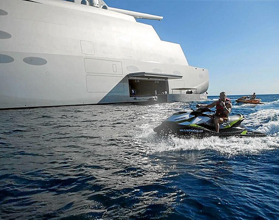 View Lamborghini Yacht Conor Mcgregor Yacht Pictures