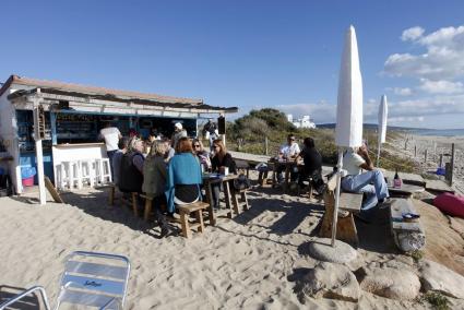 Más de 100 empresas pugnan por hacerse un hueco en las playas de Formentera