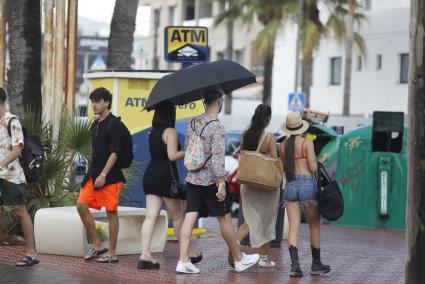 Las lluvias vuelven a las Pitiusas, aunque continúan las altas temperaturas