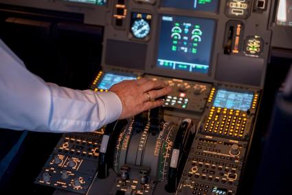 La cabina de un avión.