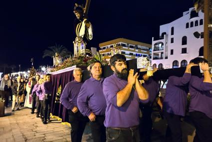 Imagen de la nueva procesión del Silencio que se estrenó este pasado lunes.