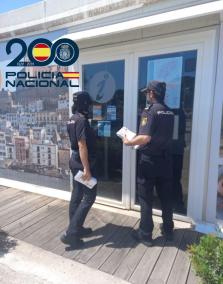 La Policía Nacional continúa con la campaña «Consejos de seguridad para turistas» en Ibiza