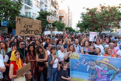 La plataforma ‘Canviem el rumb’ exige una mesa de negociación con Consells, ayuntamientos y Govern