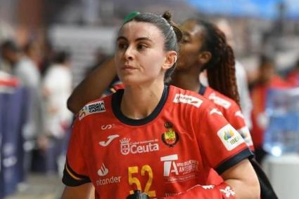 Paulina Pérez, con la camiseta de la selección española.