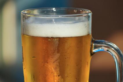 Un estudio revela que la tolerancia al alcohol y la eficacia de los medicamentos varían según la estación del año