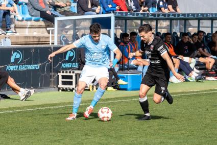 Álex Gallar, durante el partido contra el Mérida.
