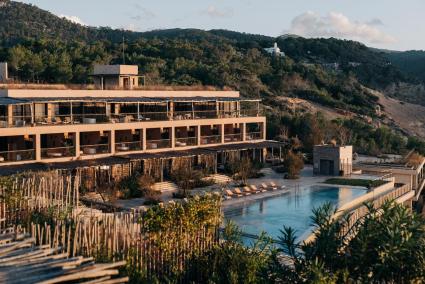 La revolución del sabor llega a Six Senses Ibiza: una ruta gastronómica entre el Mediterráneo, América Latina e Italia