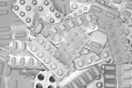 ¿Pueden los medicamentos causar colitis microscópica? Analizan los seis más comunes y esto que dice la ciencia