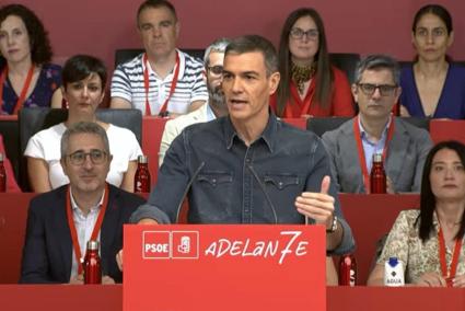 Sánchez dice que confió en Cerdán y Ábalos y fue traicionado pero confirma que seguirá al frente por «responsabilidad»