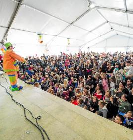 La fiesta infantil de Santa Gertrudis fue ayer un éxito total de público, con cientos de niños que participaron en las diferente