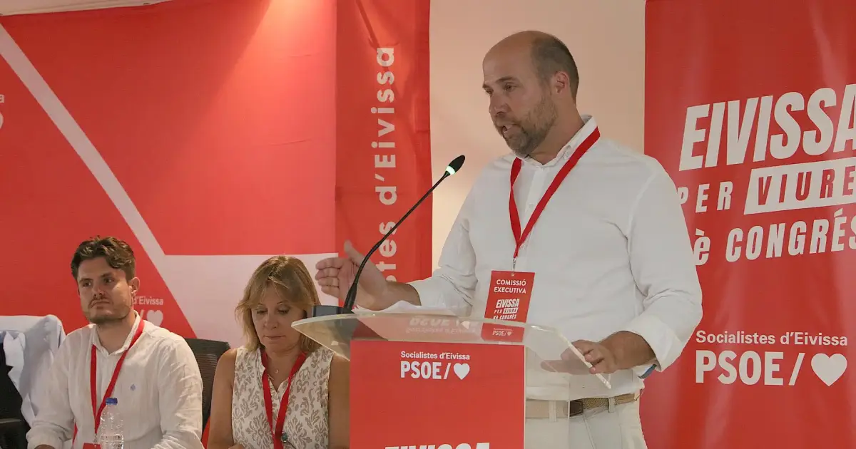Vicent Roselló asume su cargo como líder de la Federación Socialista de ...