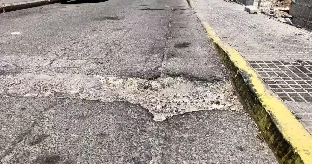 Vecinos de Can Bonet denuncian el mal estado de las calles