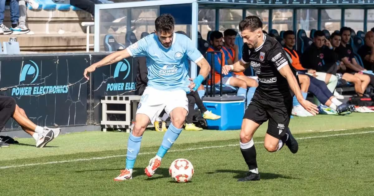Gallar La UD Ibiza renueva a Álex Gallar