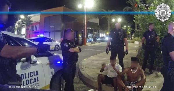 Detenidos unos 'camellos' que intentaron vender droga a unos turistas a los que robaron días antes en Ibiza