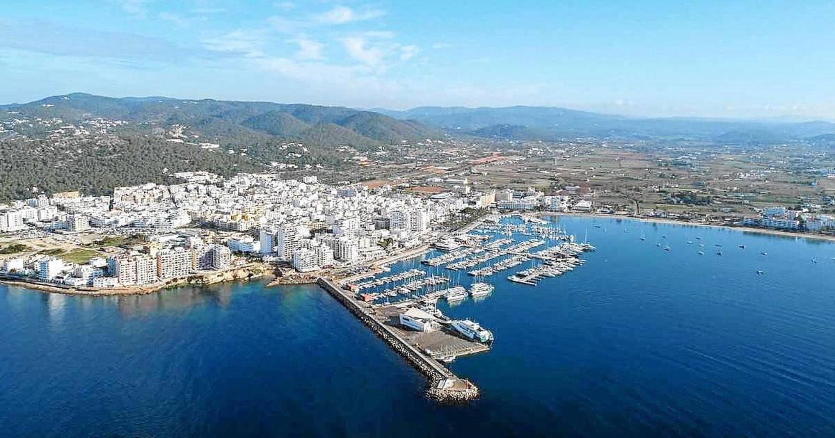 Sant Antoni rebaja su techo de población hasta las 57.000 personas
