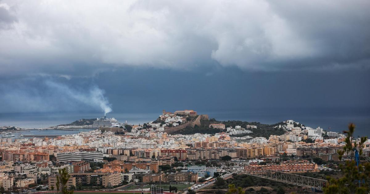 La Aemet activa el aviso naranja por fuertes lluvias y tormentas en Ibiza y Formentera