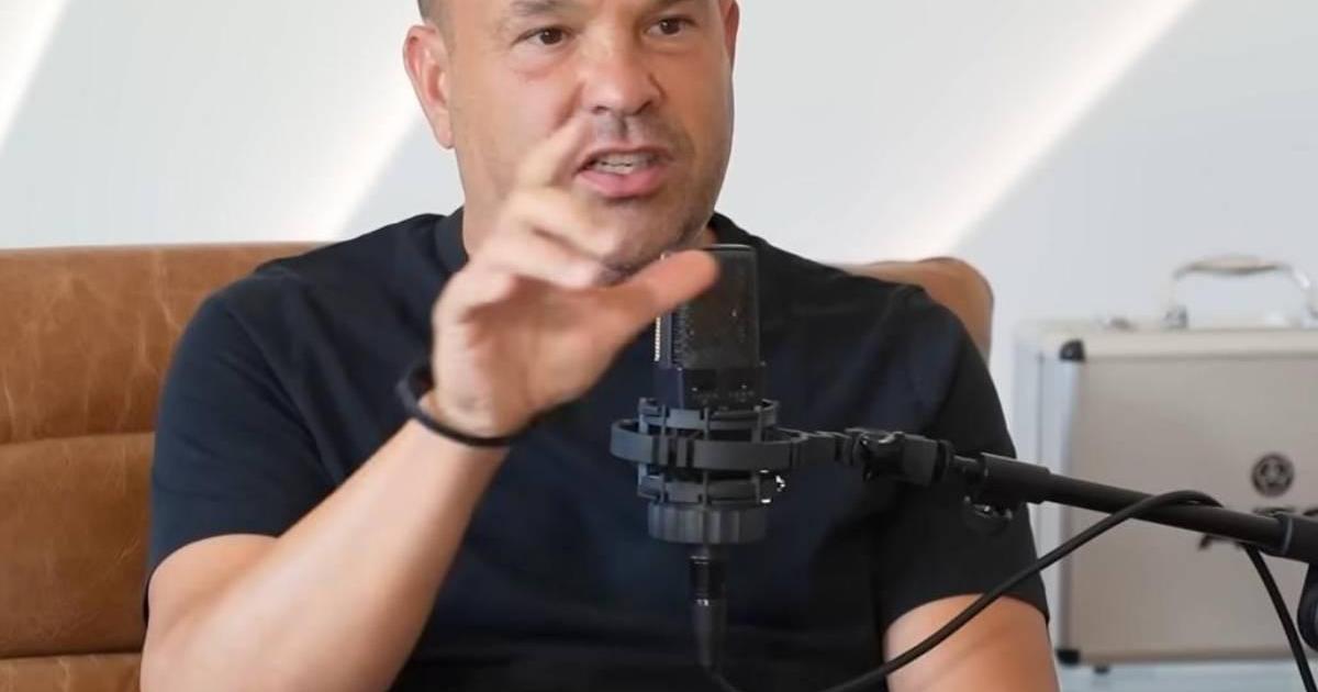 Un multimillonario se gasta 35.000 euros en sus vacaciones en Ibiza y Formentera y critica los precios de los restaurantes: «No salíamos por menos de 130 euros por cabeza»