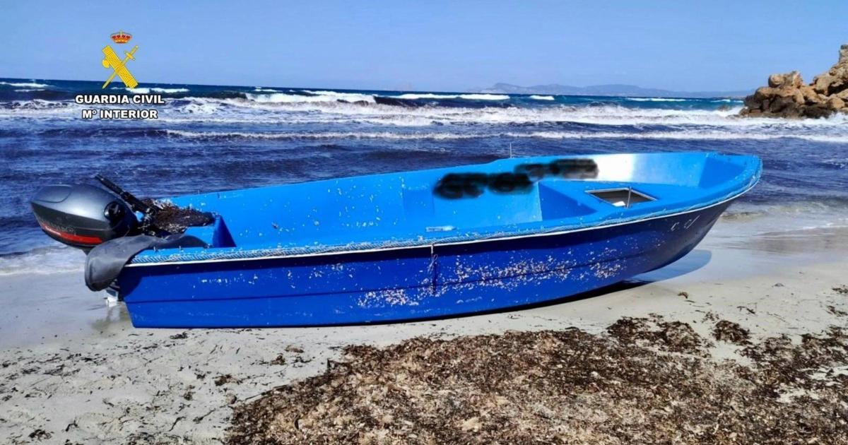 Nueva oleada de pateras en Formentera: rescatan a un centenar de personas este fin de semana