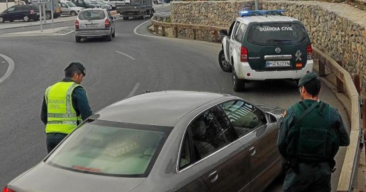 Cazado un veinteañero a casi 190 kilómetros por hora en la carretera de Ibiza a Sant Antoni