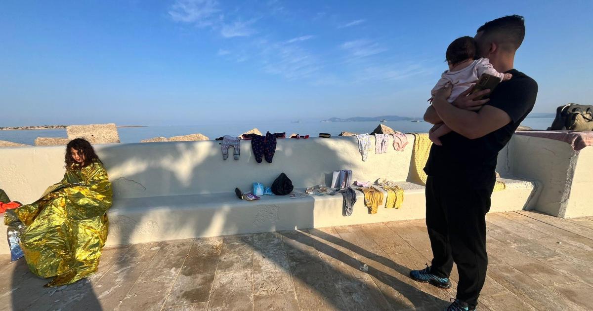 Casi la mitad de las pruebas dentales a inmigrantes llegados en pateras a Ibiza confirman que son adultos y no menores